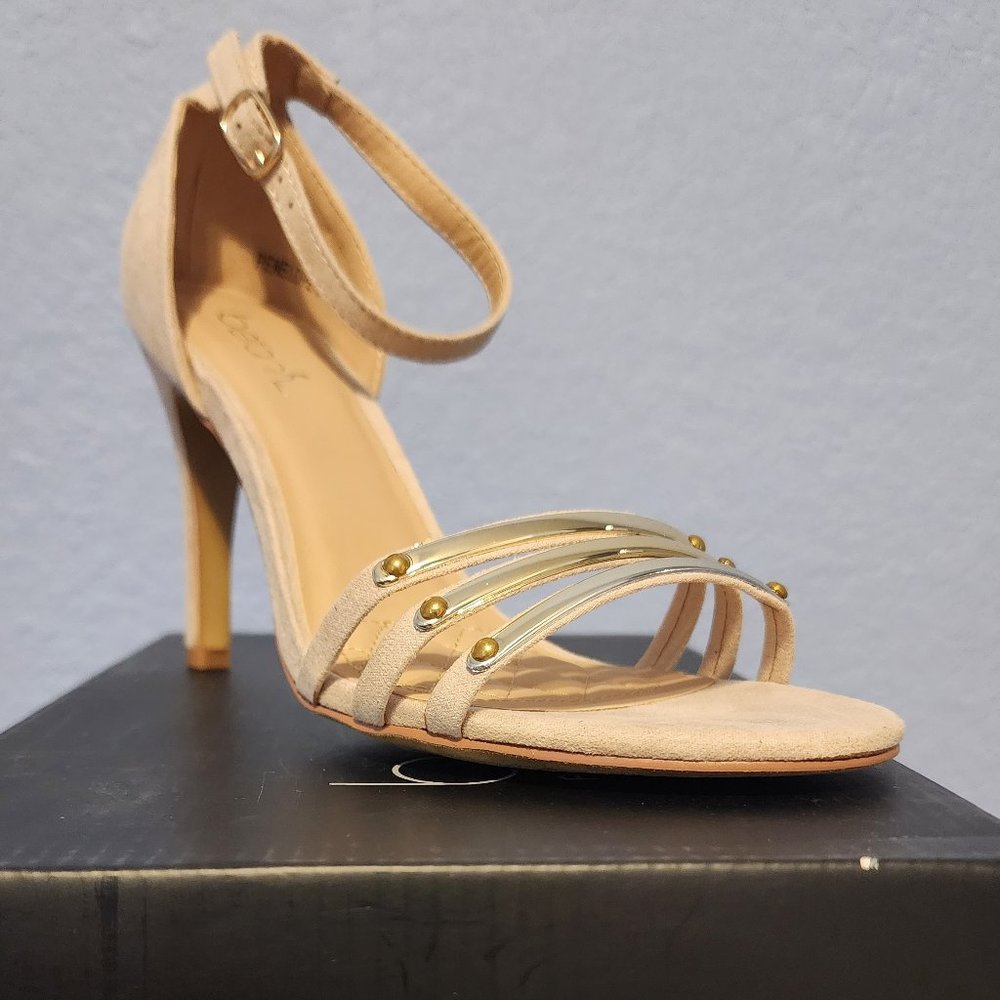 NEW Betani Nude Penelope Ankle Strap Heels